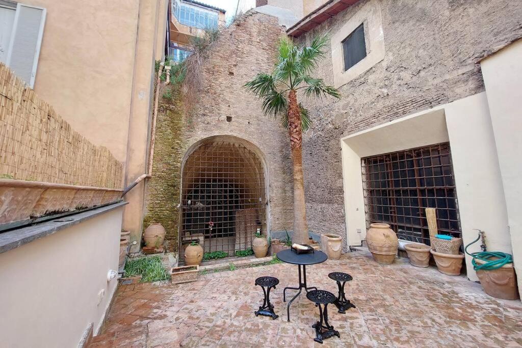 Pantheon With Private Terrace Lejlighed *