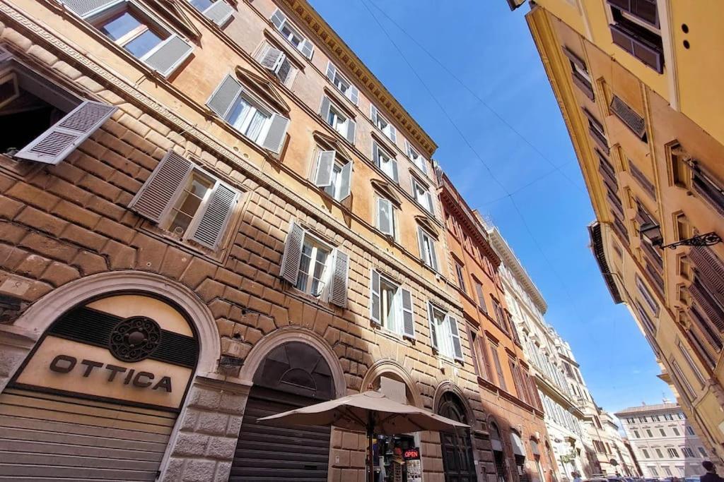 Pantheon With Private Terrace Appartamento *